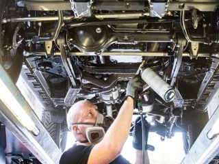 Kfz-Reparatur 